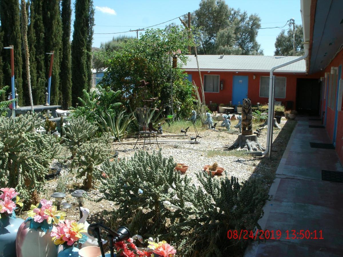 Safari Motor Inn - Joshua Tree Exterior photo